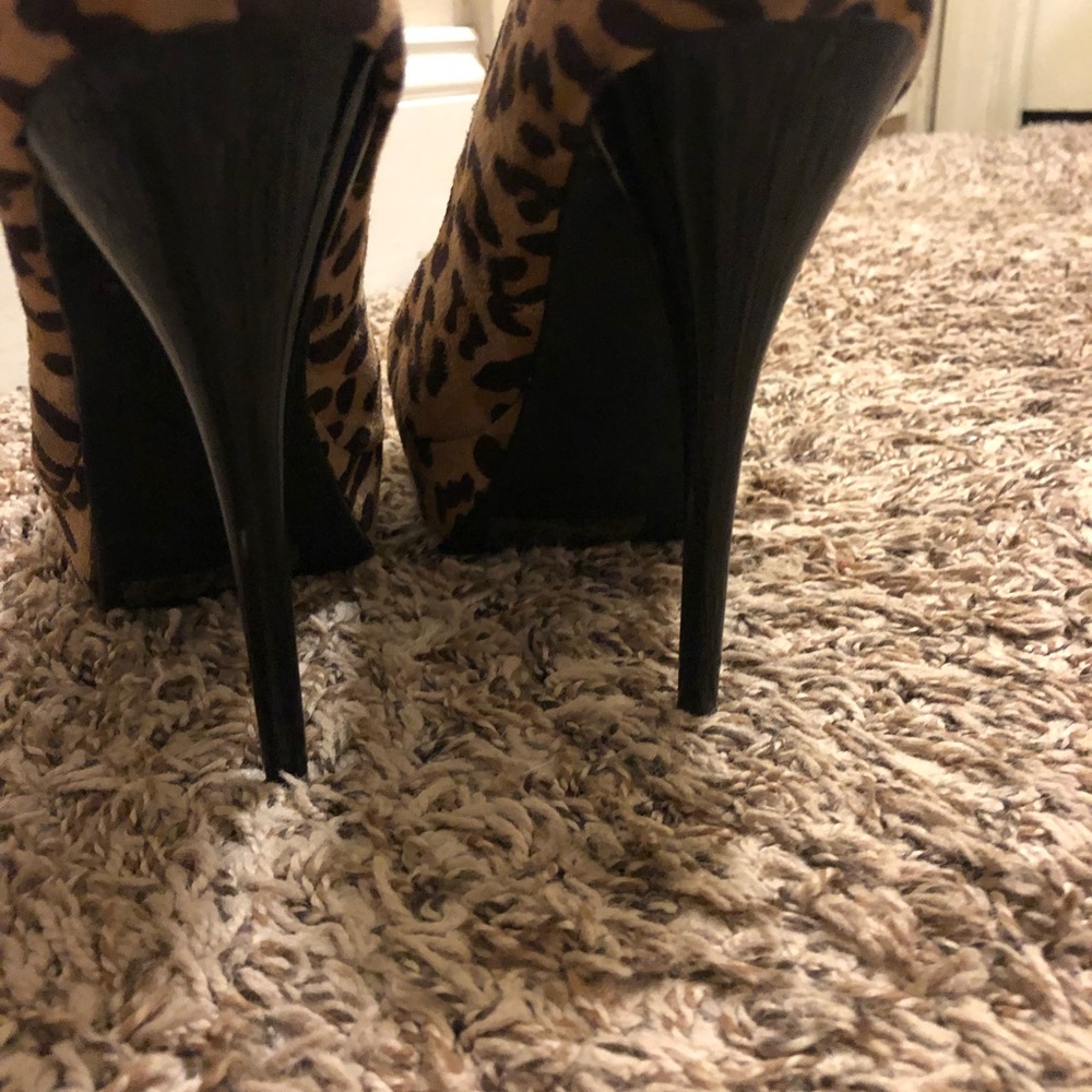 Leopard heels - Picture 5 of 5